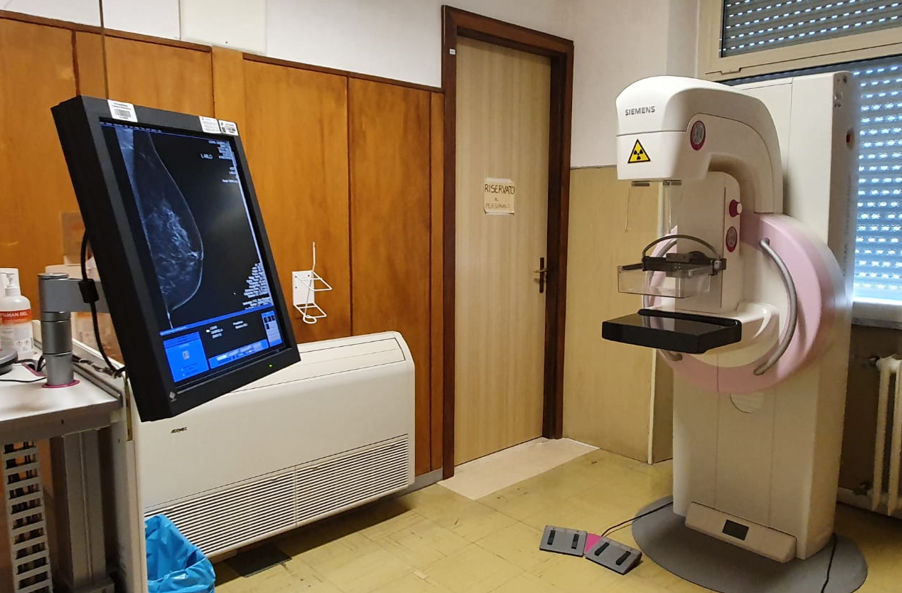 Dodici mammografi digitali di ultima generazione per gli ospedali
